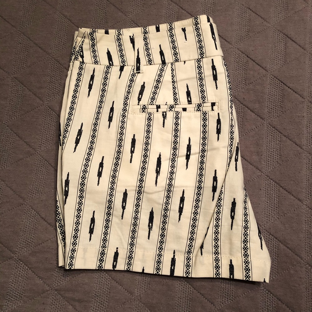 Shorts - Picture 4 of 4